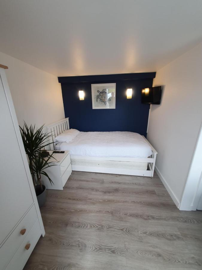 Lovely Private Studio Room With Own Kitchen And Bathroom. Set In The Popular Area Of Shiphay In Torquay And Only A Short Walk From Torbay Hospital Eksteriør billede