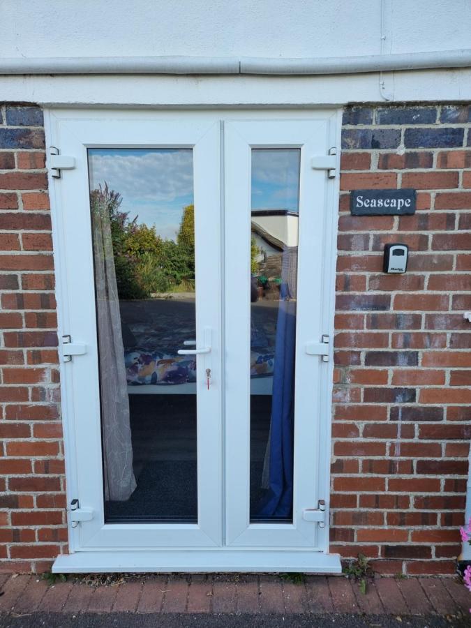 Lovely Private Studio Room With Own Kitchen And Bathroom. Set In The Popular Area Of Shiphay In Torquay And Only A Short Walk From Torbay Hospital Eksteriør billede