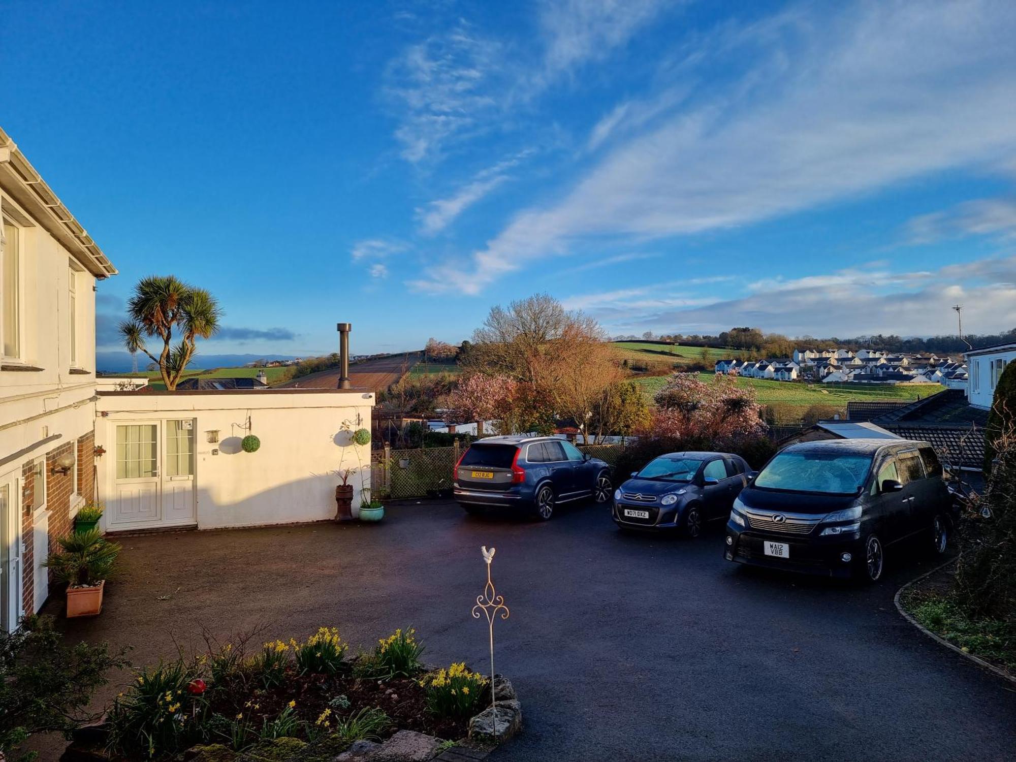 Lovely Private Studio Room With Own Kitchen And Bathroom. Set In The Popular Area Of Shiphay In Torquay And Only A Short Walk From Torbay Hospital Eksteriør billede